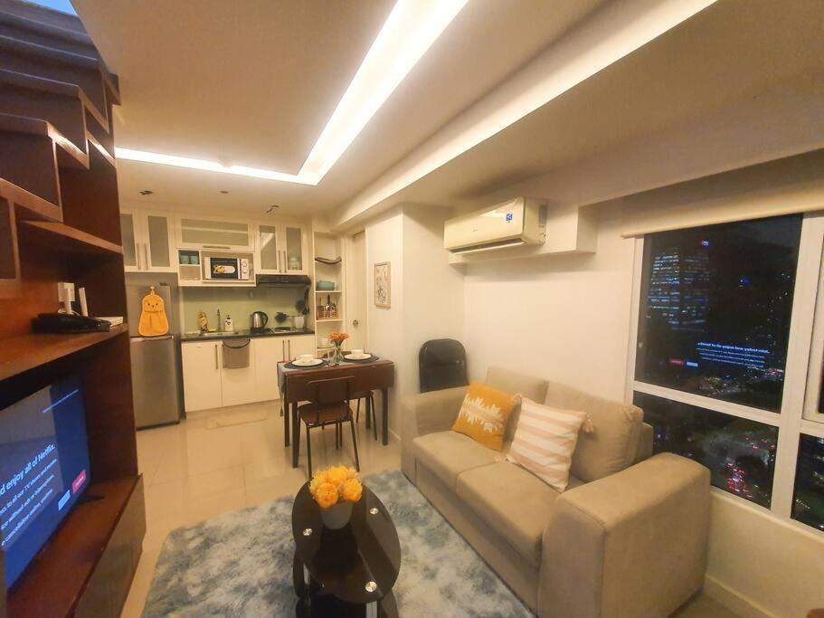 Bgc Taguig Cozy 2 Bedroom Loft, With Stunning Bgc Skyline View! Manilla Buitenkant foto