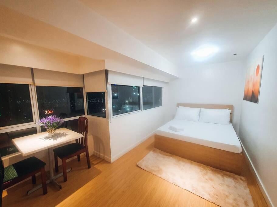 Bgc Taguig Cozy 2 Bedroom Loft, With Stunning Bgc Skyline View! Manilla Buitenkant foto